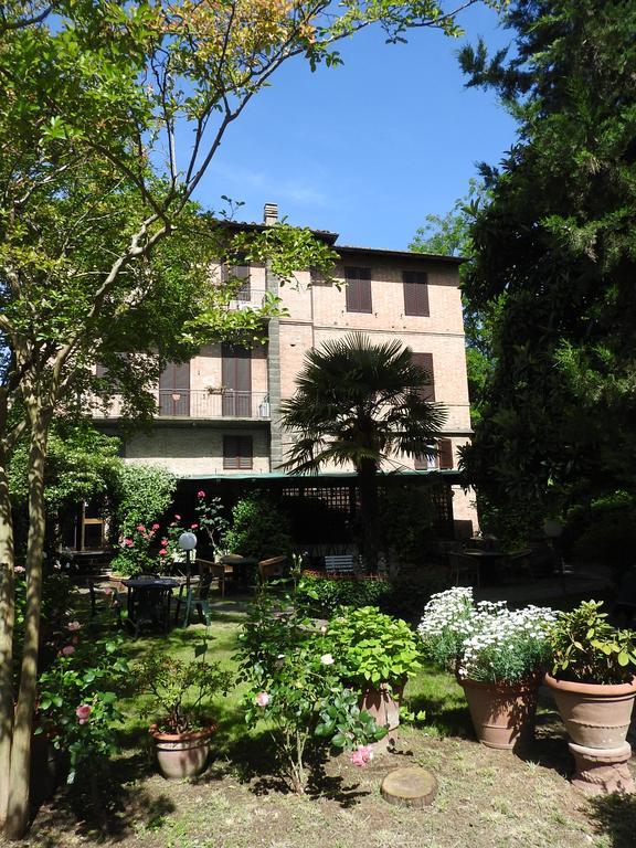 Hotel Moderno Siena Esterno foto