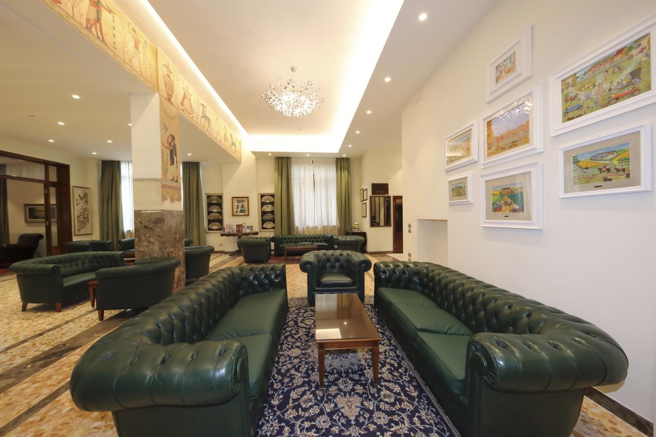 Hotel Moderno Siena Esterno foto