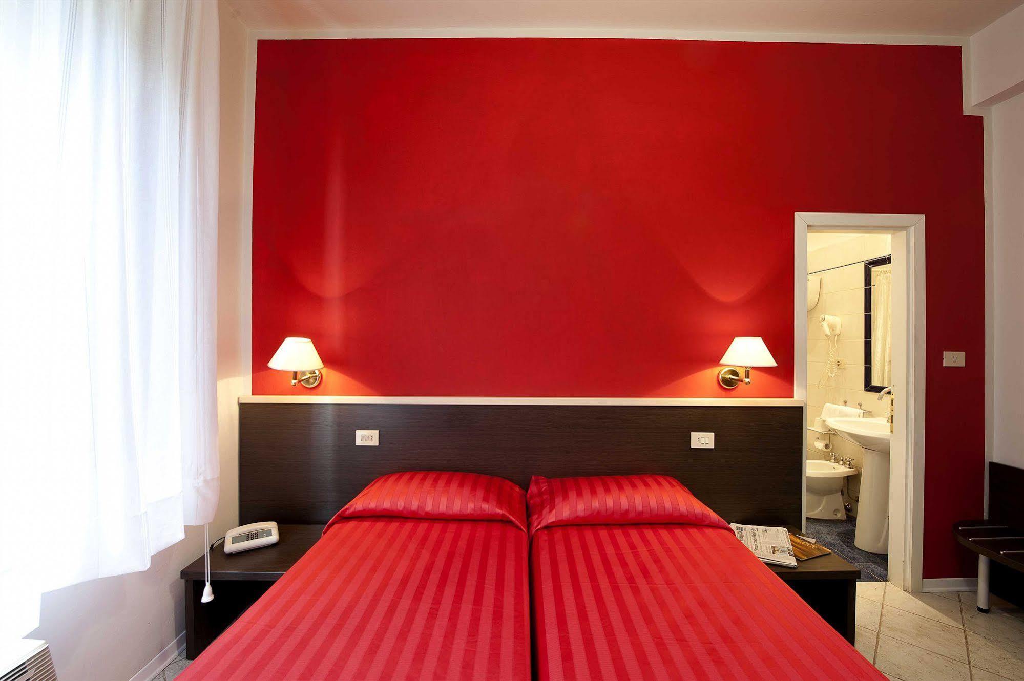 Hotel Moderno Siena Esterno foto
