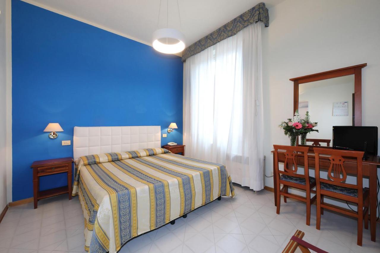 Hotel Moderno Siena Esterno foto