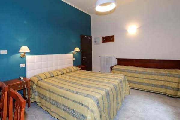 Hotel Moderno Siena Esterno foto