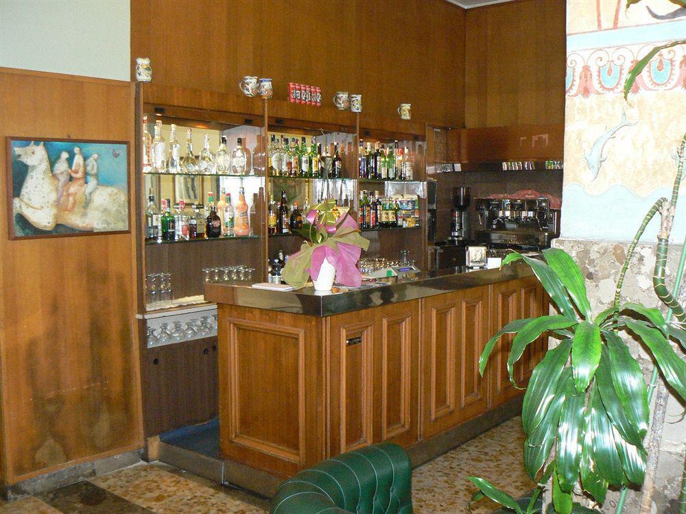 Hotel Moderno Siena Esterno foto